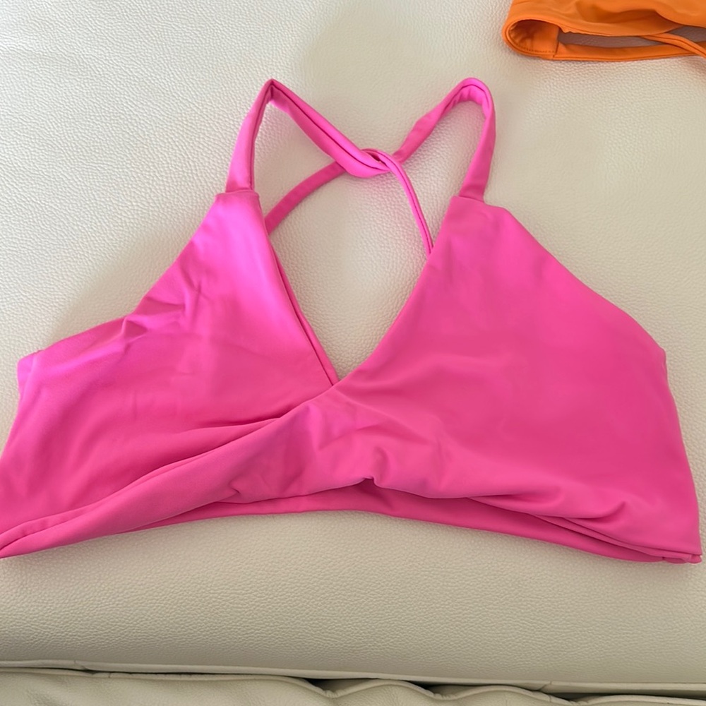 Pchee bum pink sports bra